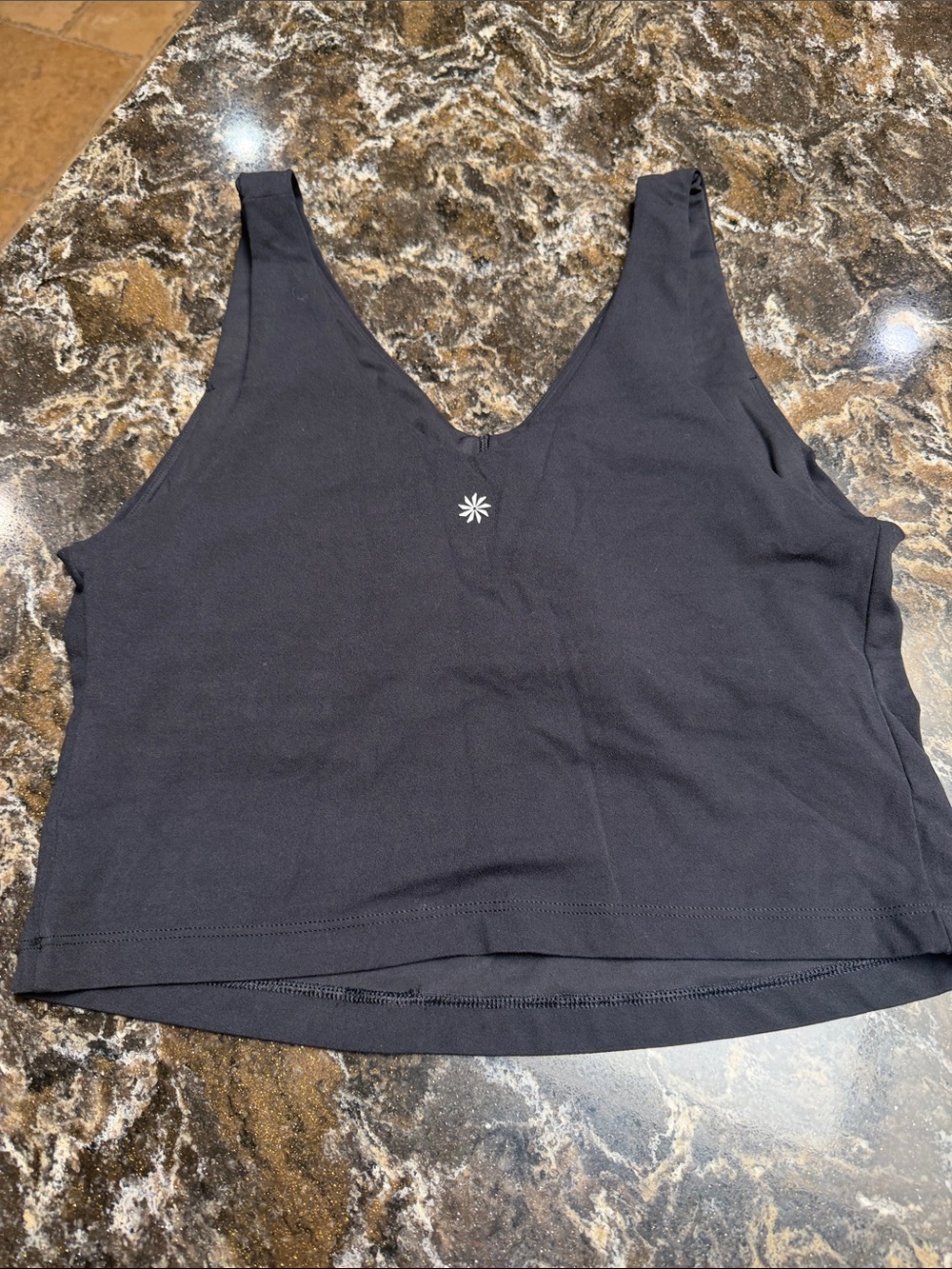 Athleta transcend V-neck crop